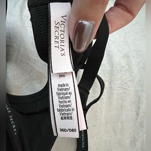 Lightly lined Demi bra. Size 36D